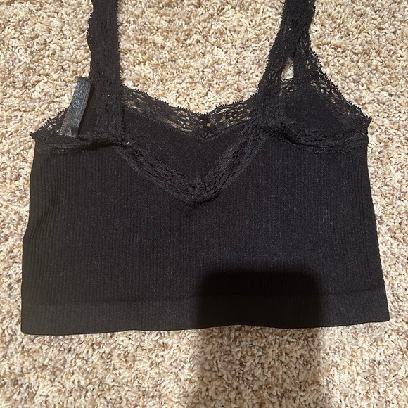 Lace trim tank top - Picture 5 of 6